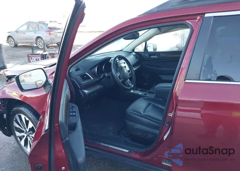 2015 Subaru Outback 2.5I Limited z USA, uszkodzony, nr VIN 4S4BSANC4F3310389